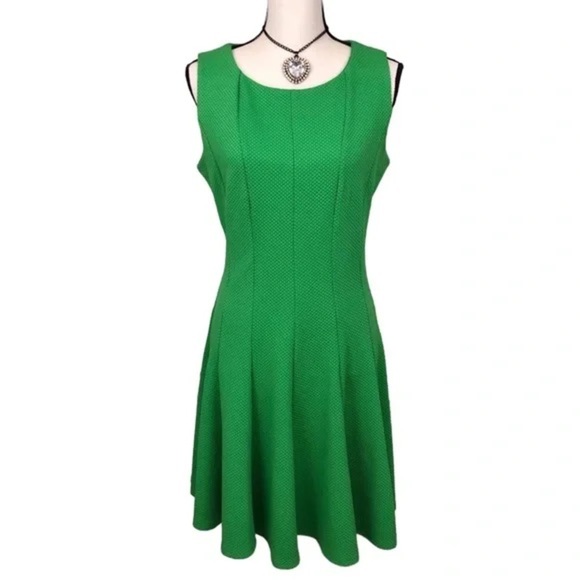 Gabby Skye Fit & Flare Dress Size 8 - Picture 1 of 5